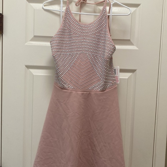 Pink formal dress - Picture 1 of 6